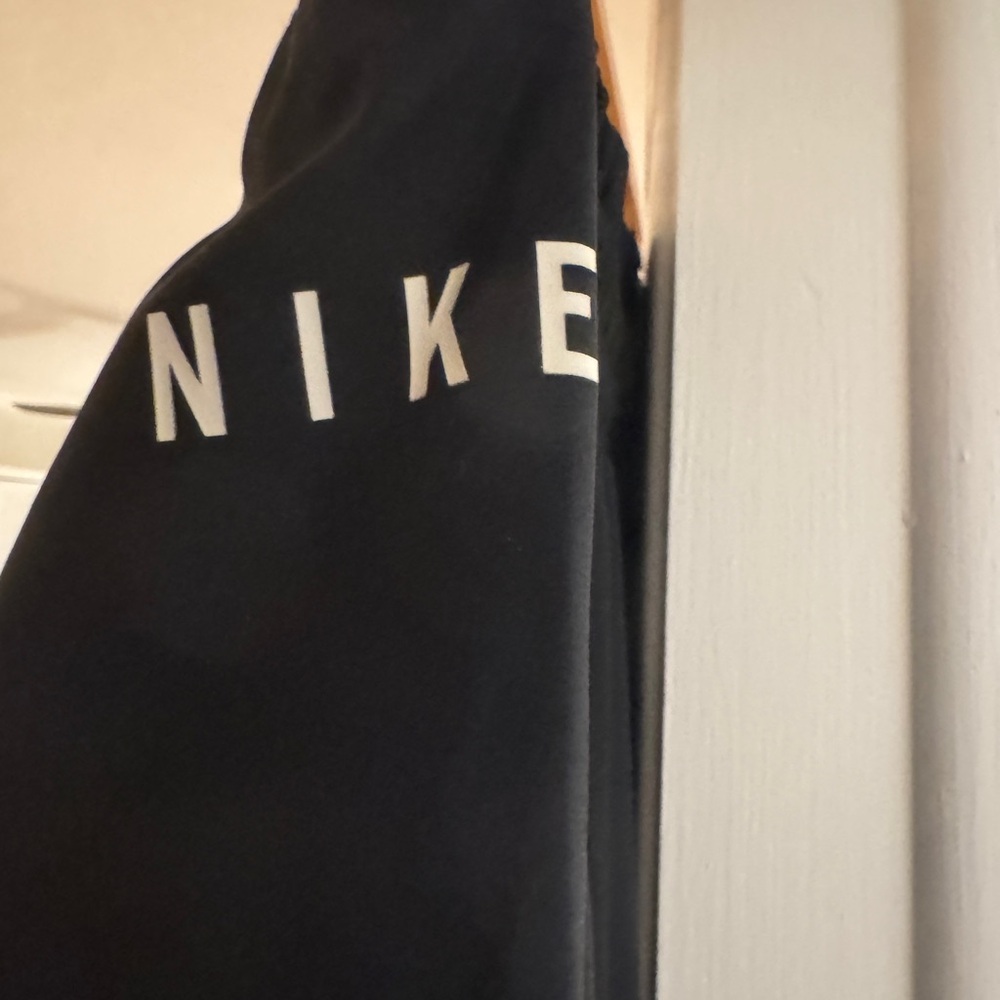 Vintage Nike Women's Black and White Skirt wide elastic waist drawstring - Picture 2 of 5
